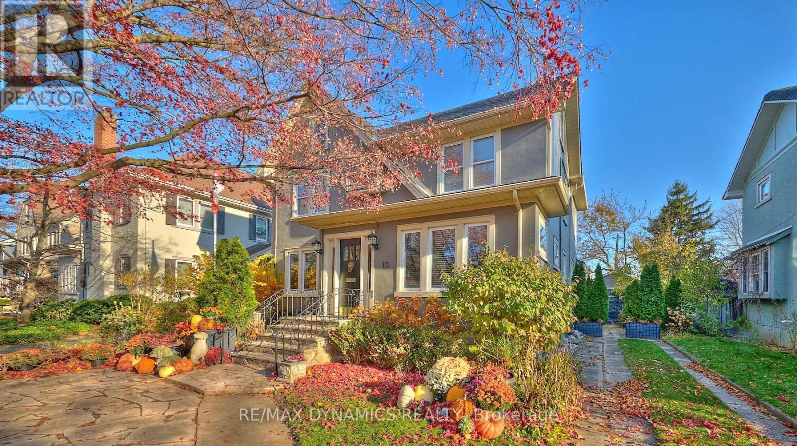 Detached at 10 THAIRS AVENUE, St. Catharines
