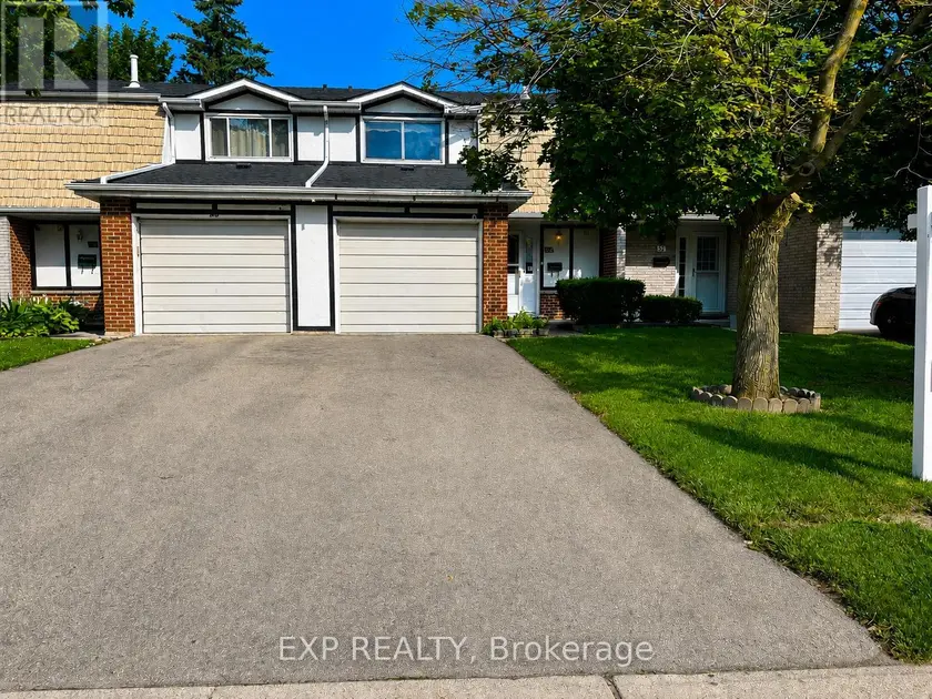 Townhouse at 54 NICKLAUS DRIVE, Hamilton