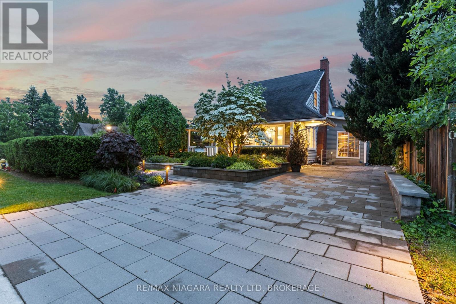 Detached at 202 ANNE STREET, Niagara-on-the-Lake (Town)