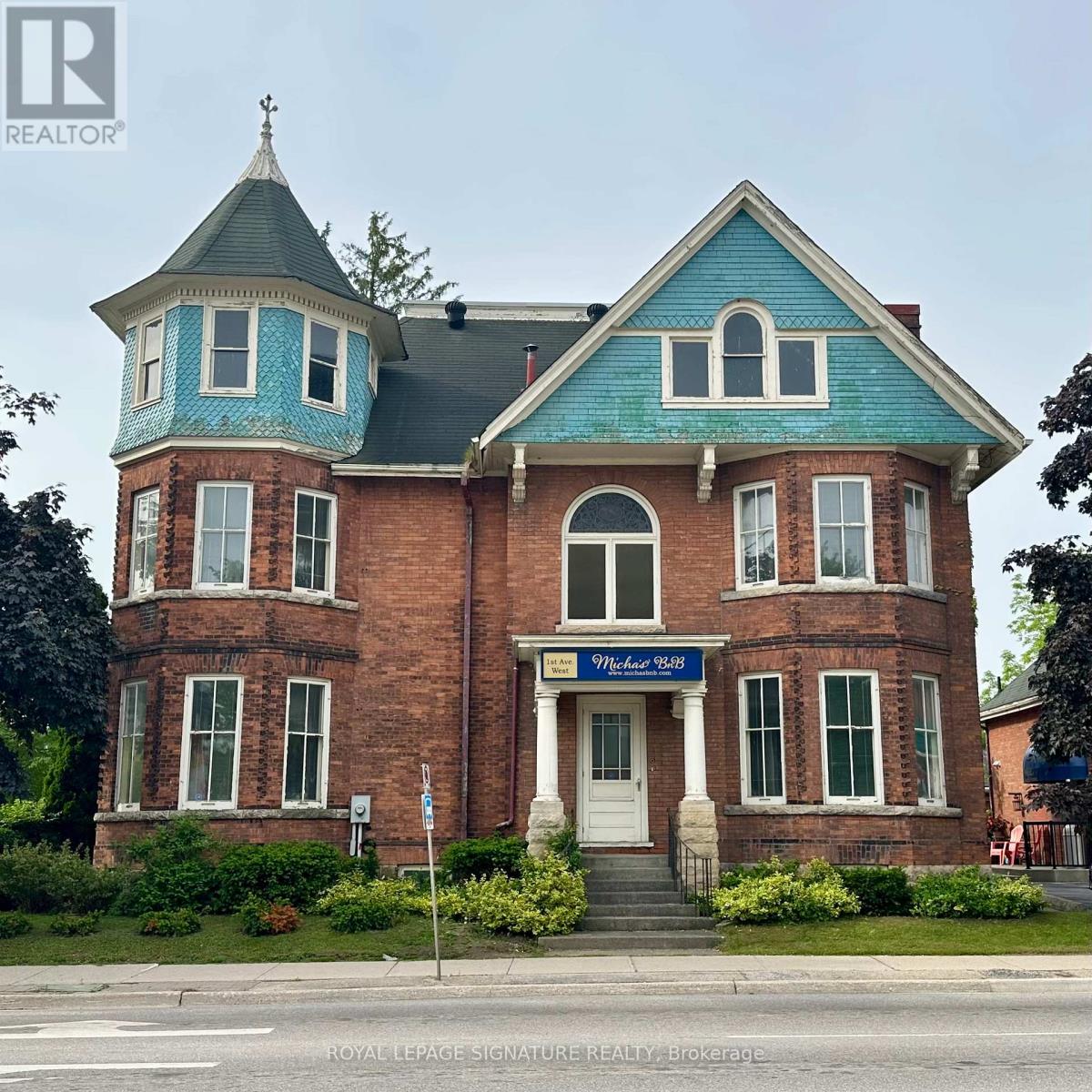 Detached at 1000 1ST AVENUE W, Owen Sound