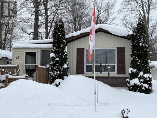 Detached at 21 MAPLE GROVE VILLAGE ROAD, Southgate