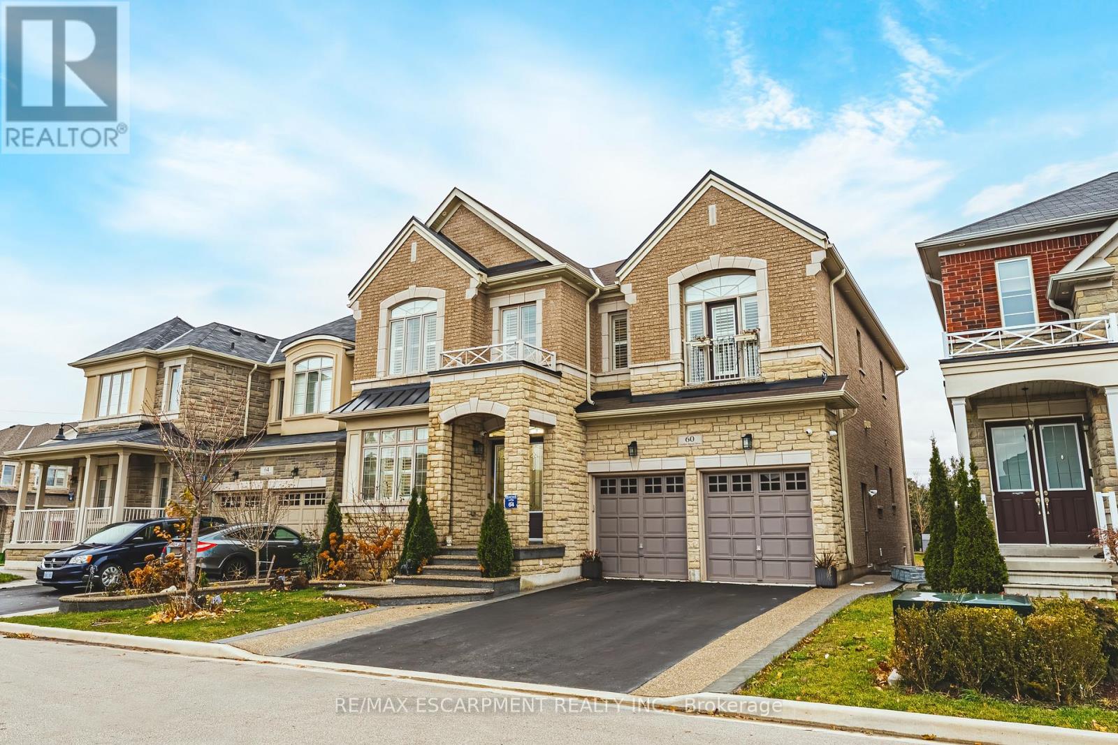 Detached at 60 GOLDEN HAWK DRIVE, Hamilton (Waterdown)