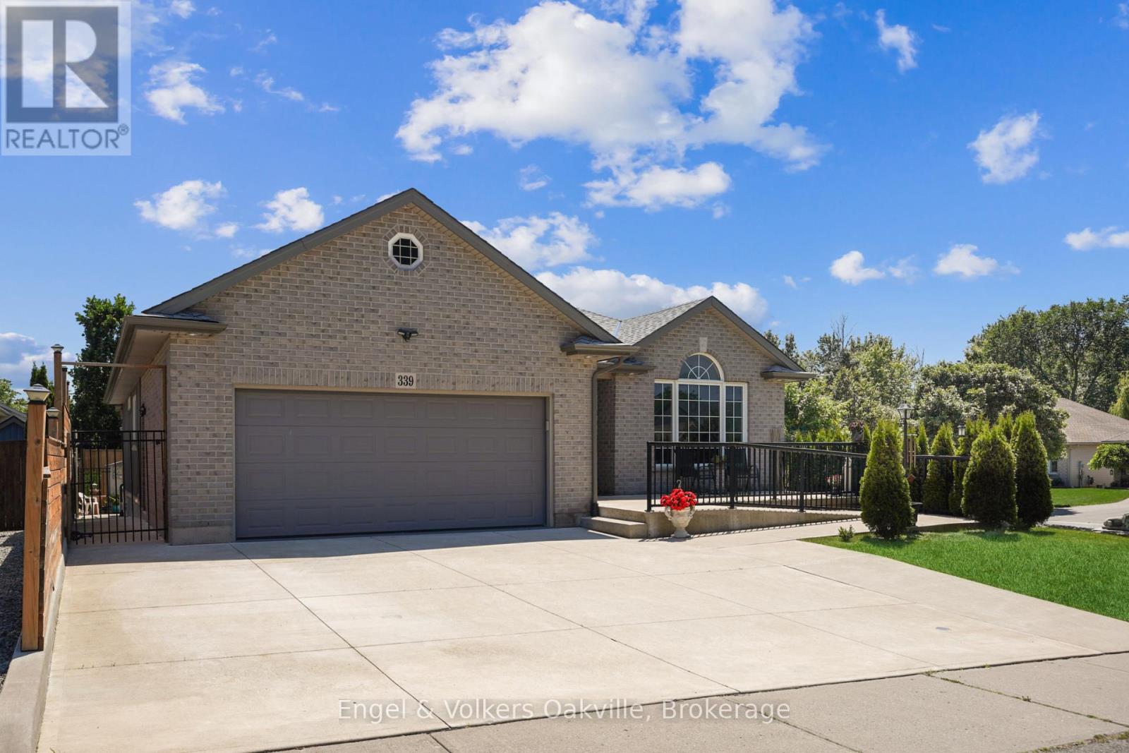Detached at 339 WELLBROOK AVENUE, Welland (Prince Charles)