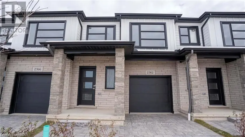 Townhouse at 19 - 2700 BUROAK DRIVE, London North