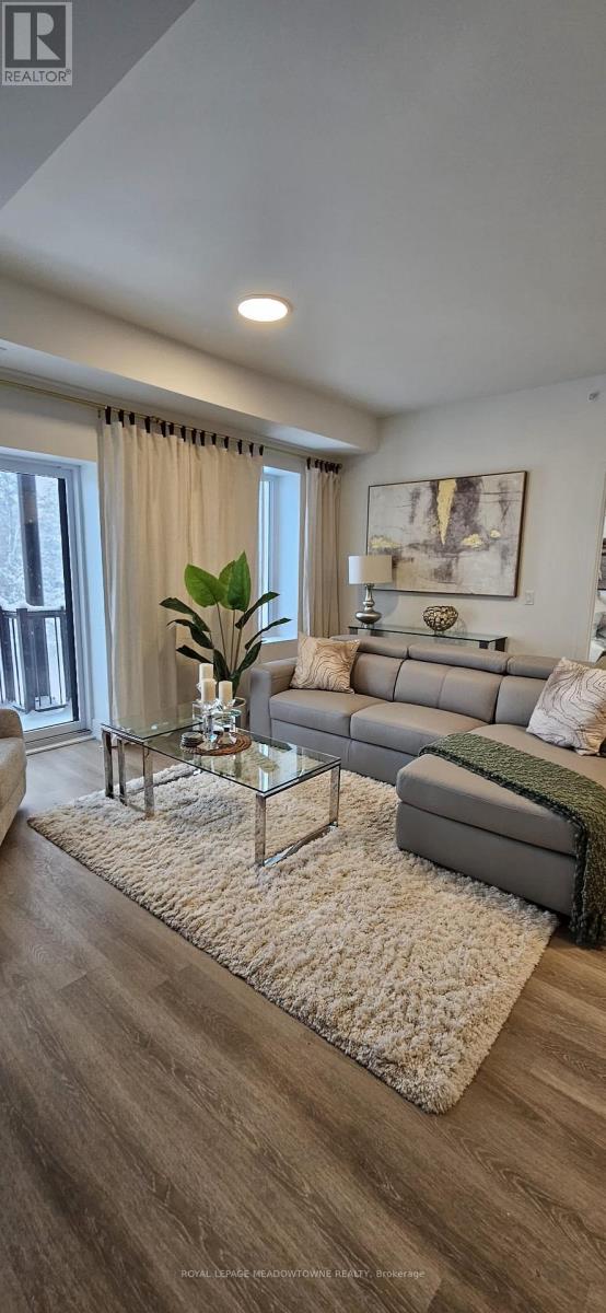 Apartment at 204 - 19B WEST STREET N, Kawartha Lakes (Fenelon Falls)