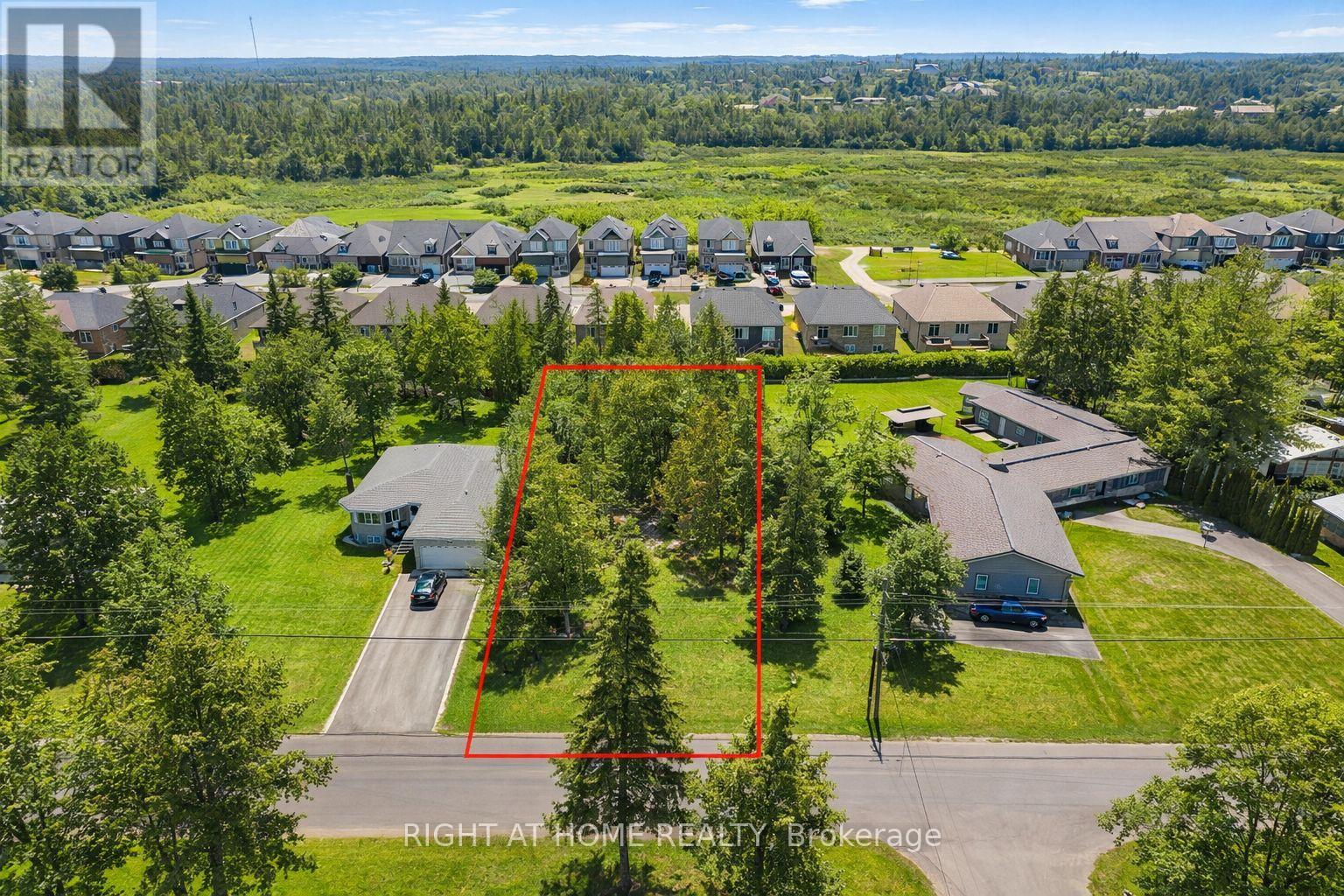 Vacant Land at 239 FRONT STREET W, Kawartha Lakes (Bobcaygeon)