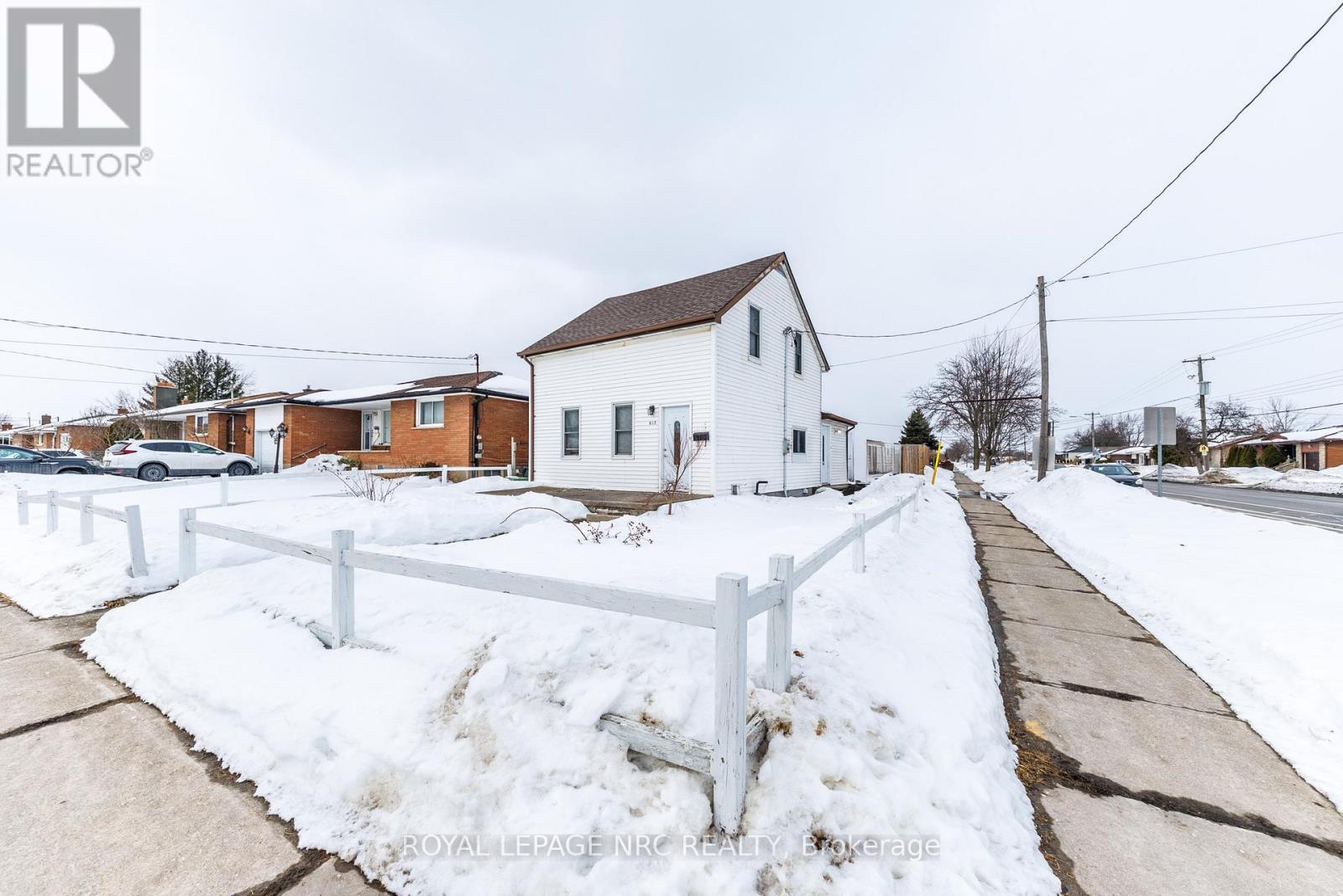 Detached at 625 LINCOLN STREET, Welland (Lincoln/Crowland)