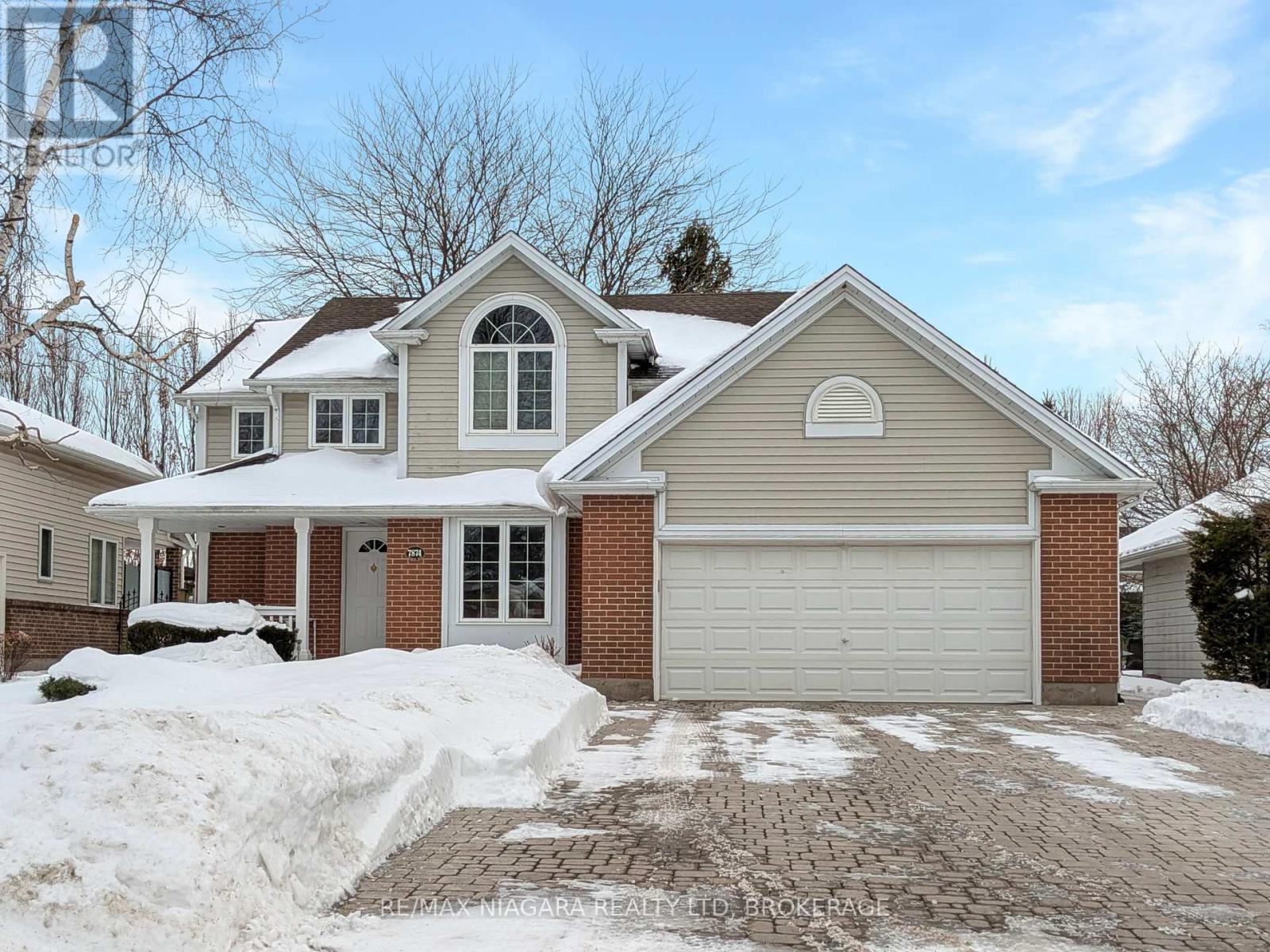 Detached at 7874 BISHOP AVENUE, Niagara Falls (Mt. Carmel)