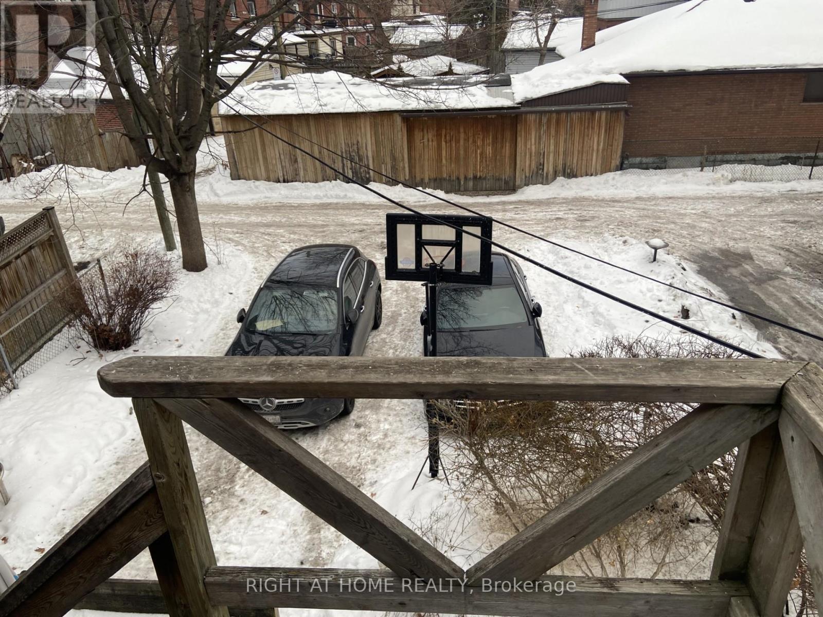 Detached at 995 MAIN STREET E, Hamilton