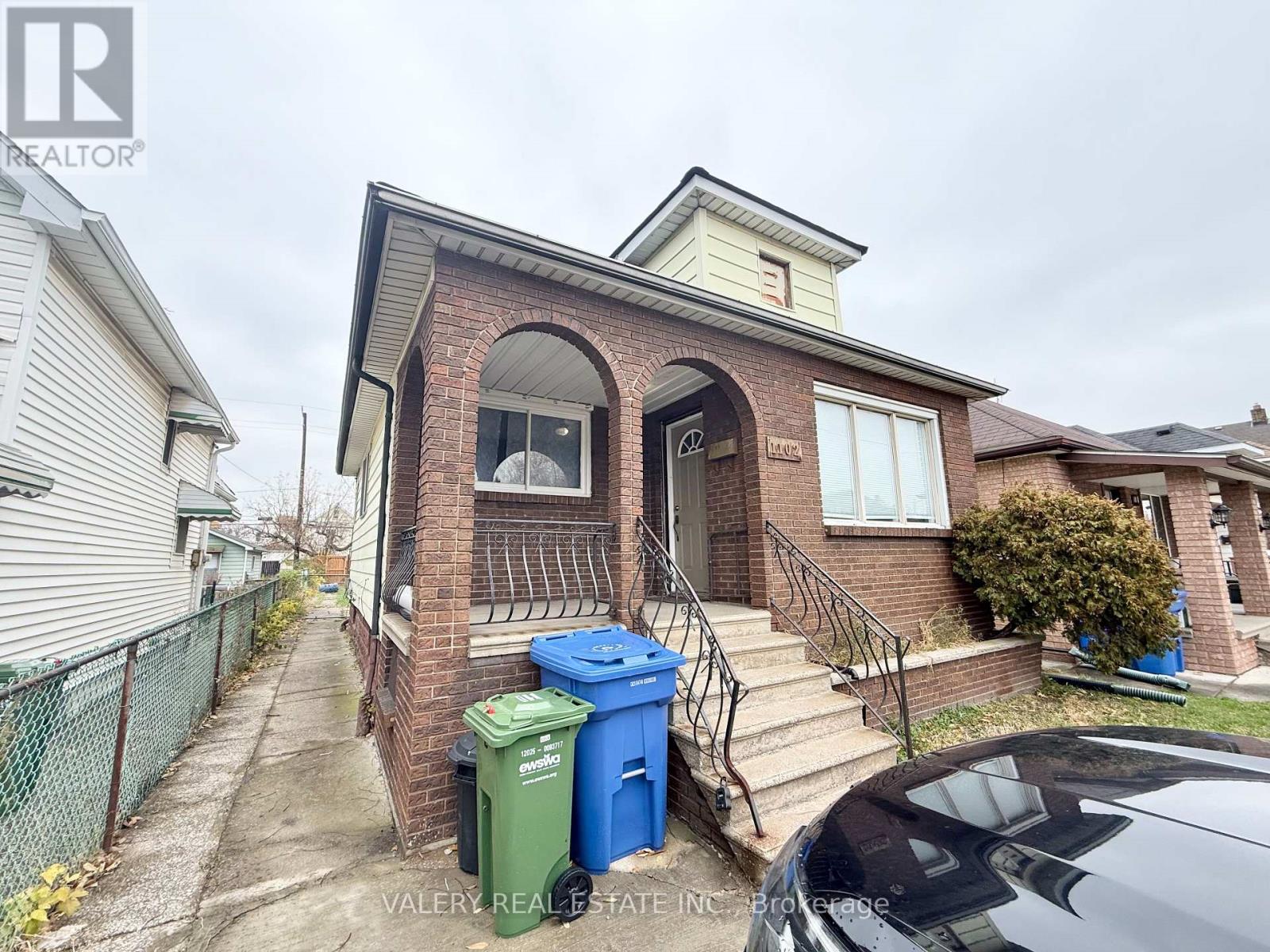 Detached at 1102 LANGLOIS AVE AVENUE, Windsor