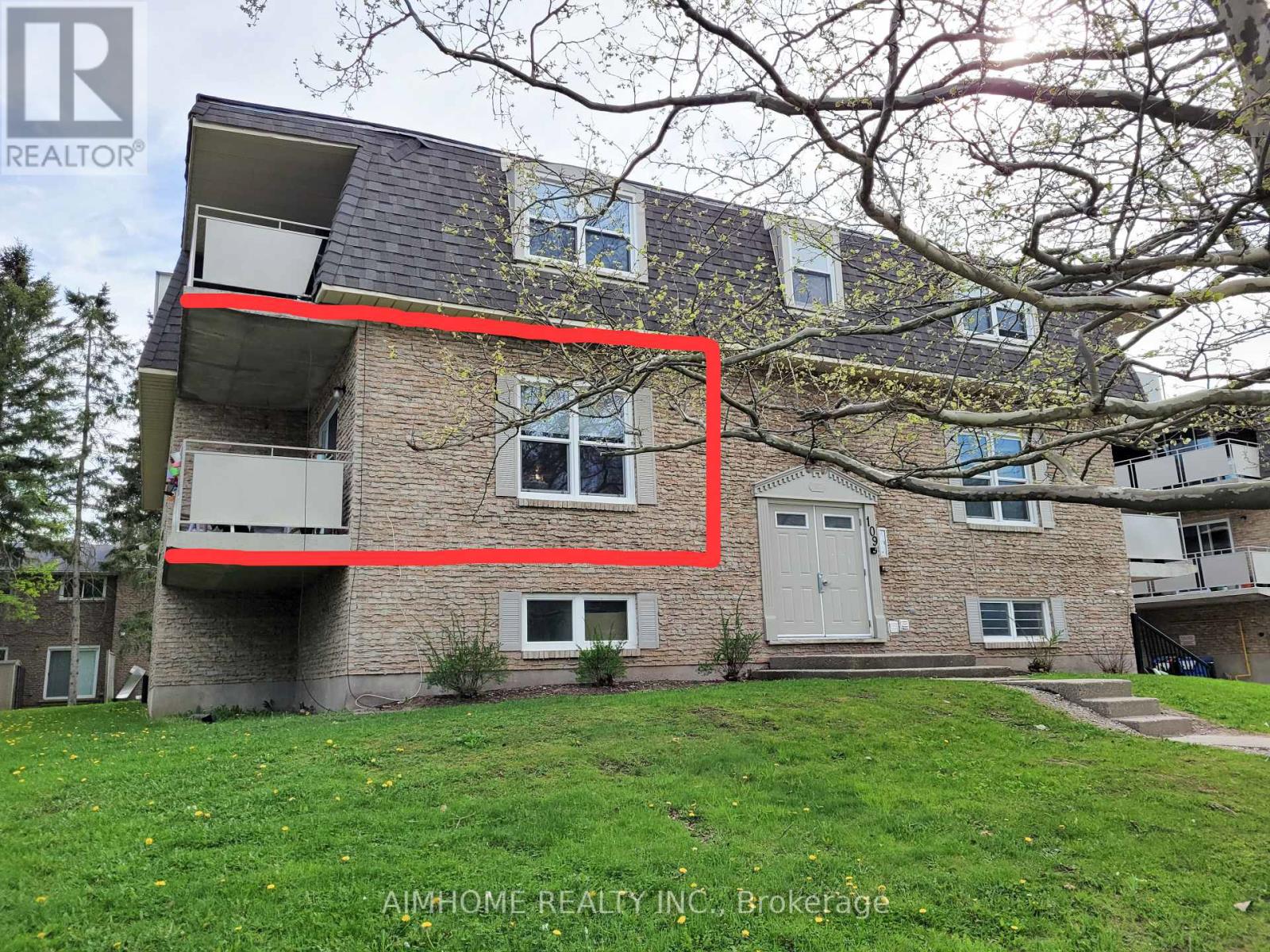 Apartment at 109 WESTMOUNT ROAD N, Waterloo