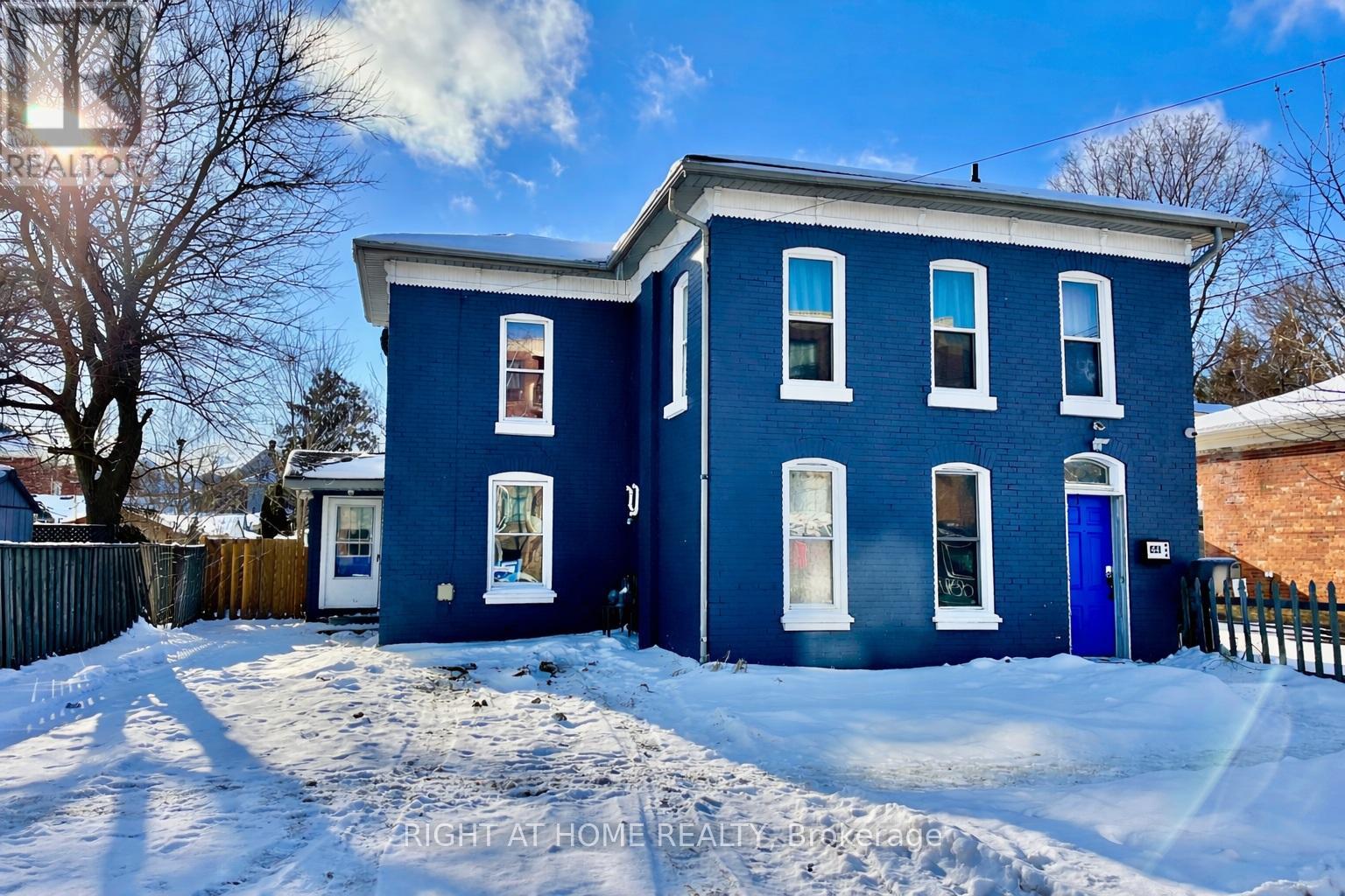 Detached at 44 ALBION STREET, Brantford