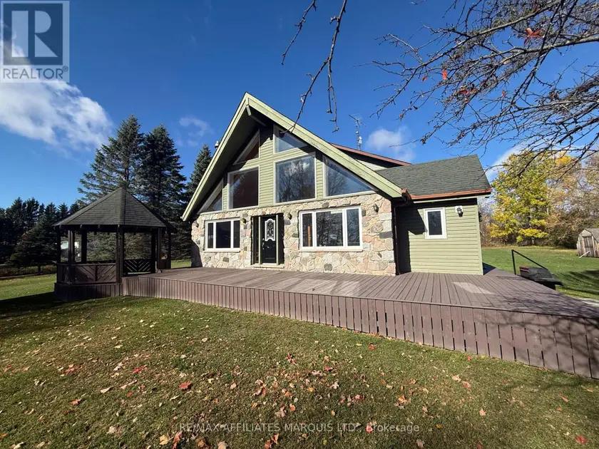 Detached at 16855 COUNTY RD 18 ROAD, South Stormont