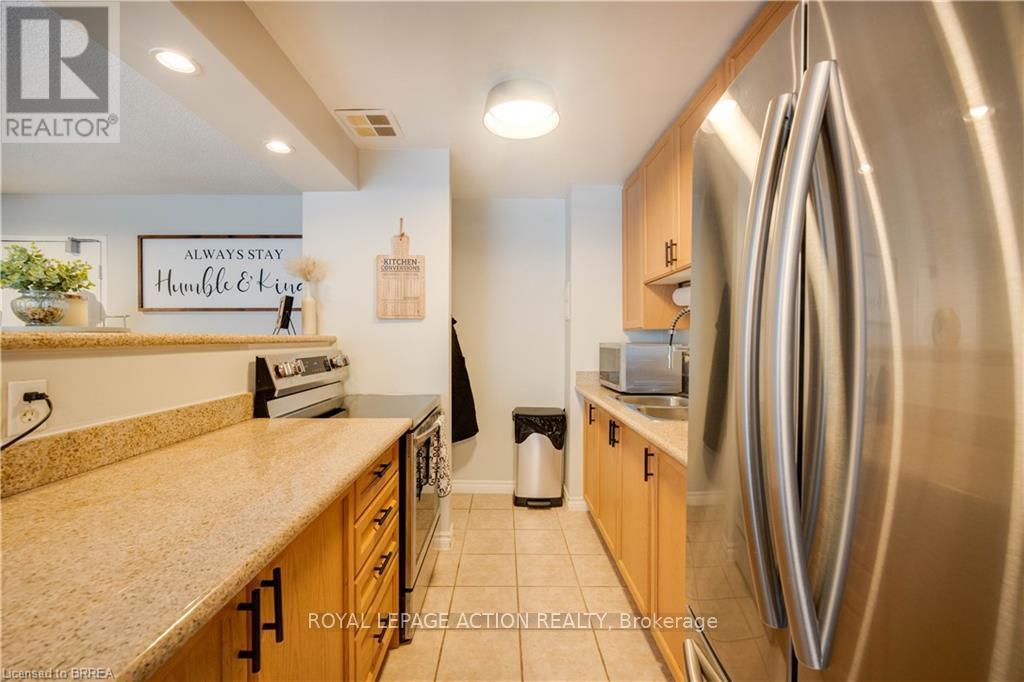 Apartment at 304 - 793 COLBORNE STREET, Brantford
