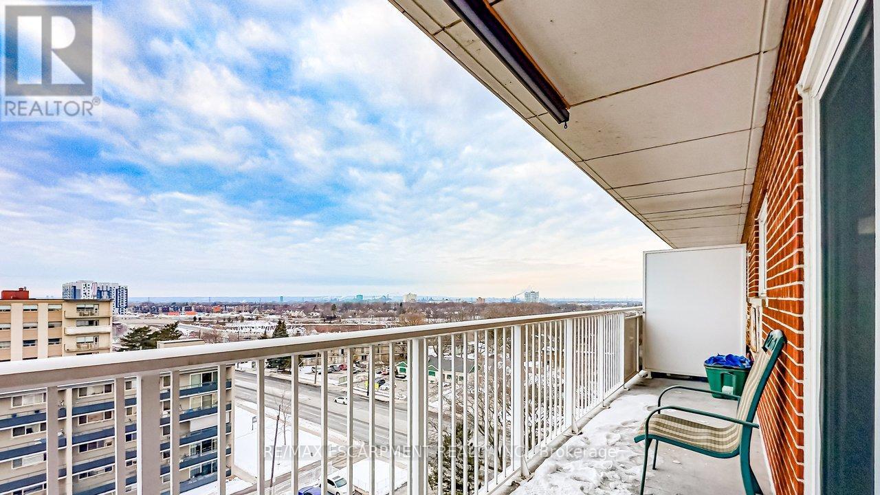 Apartment at 808 - 8 WOODMAN DRIVE S, Hamilton