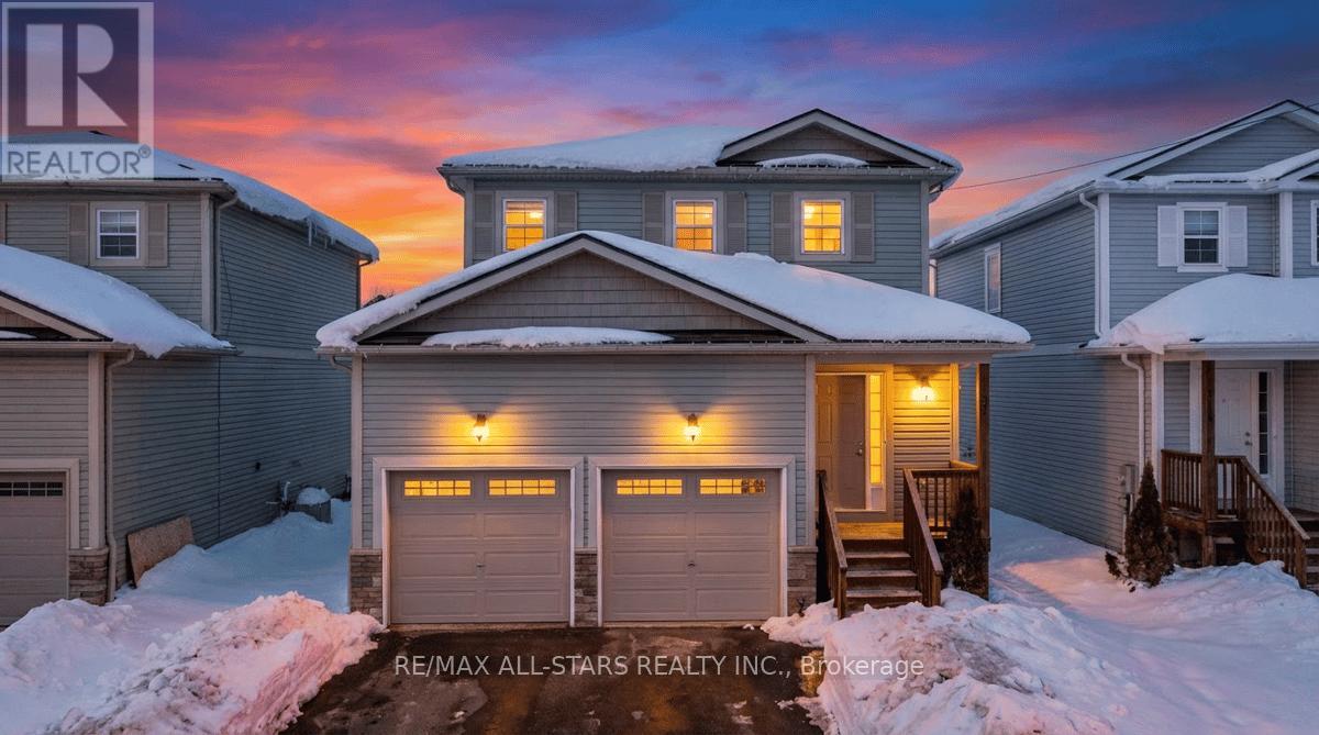 Detached at 81 DOUGLAS DRIVE, Bracebridge (Macaulay)