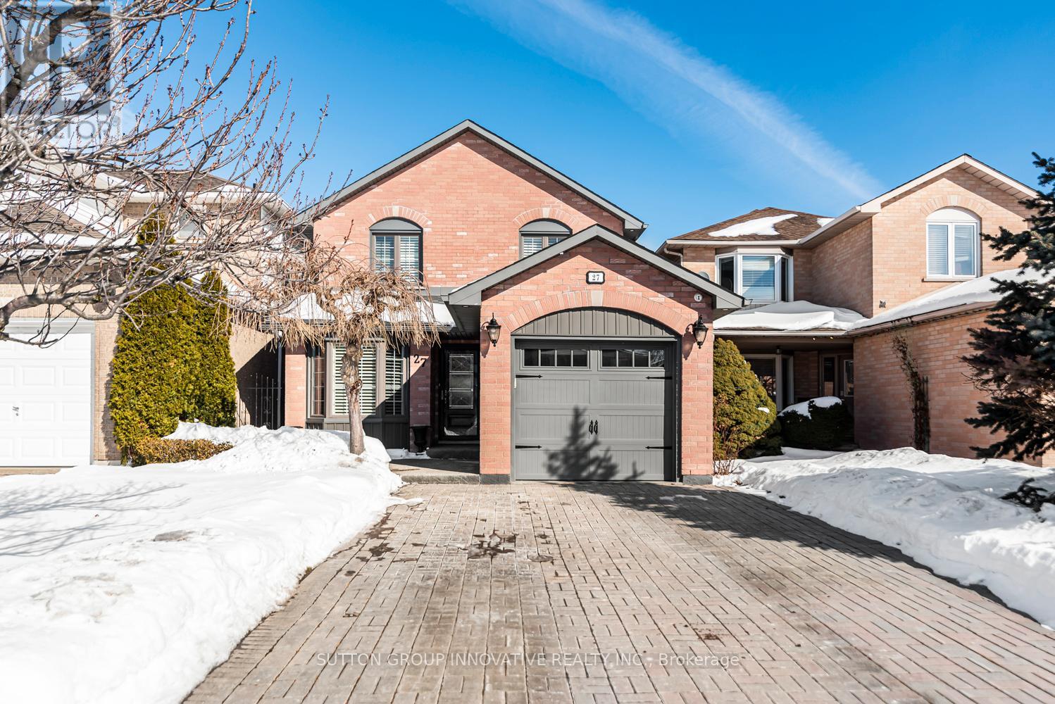 Detached at 27 BEAVERTON DRIVE, Hamilton (Butler)