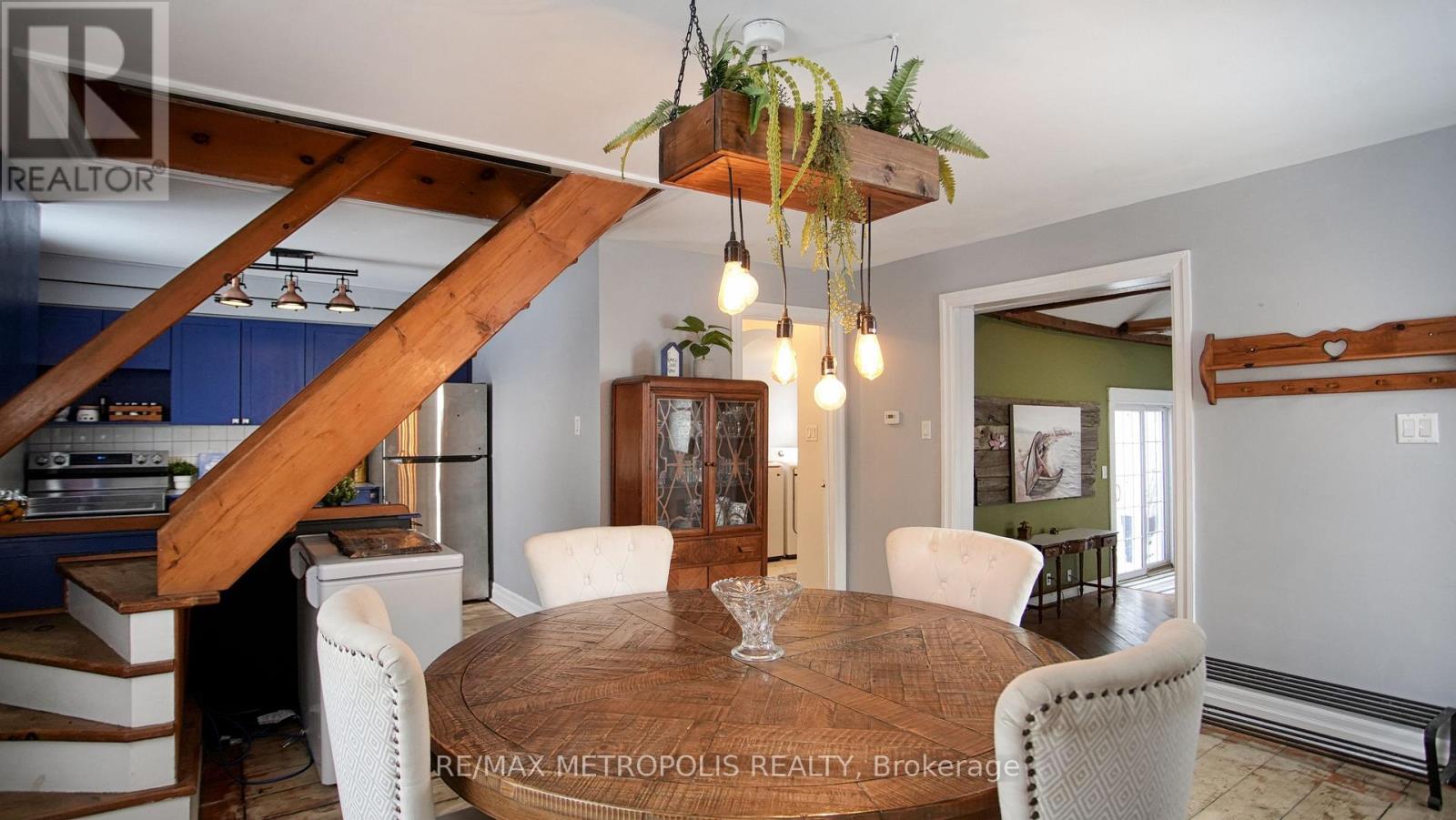 Detached at 2046 COUNTY 2 ROAD, Port Hope