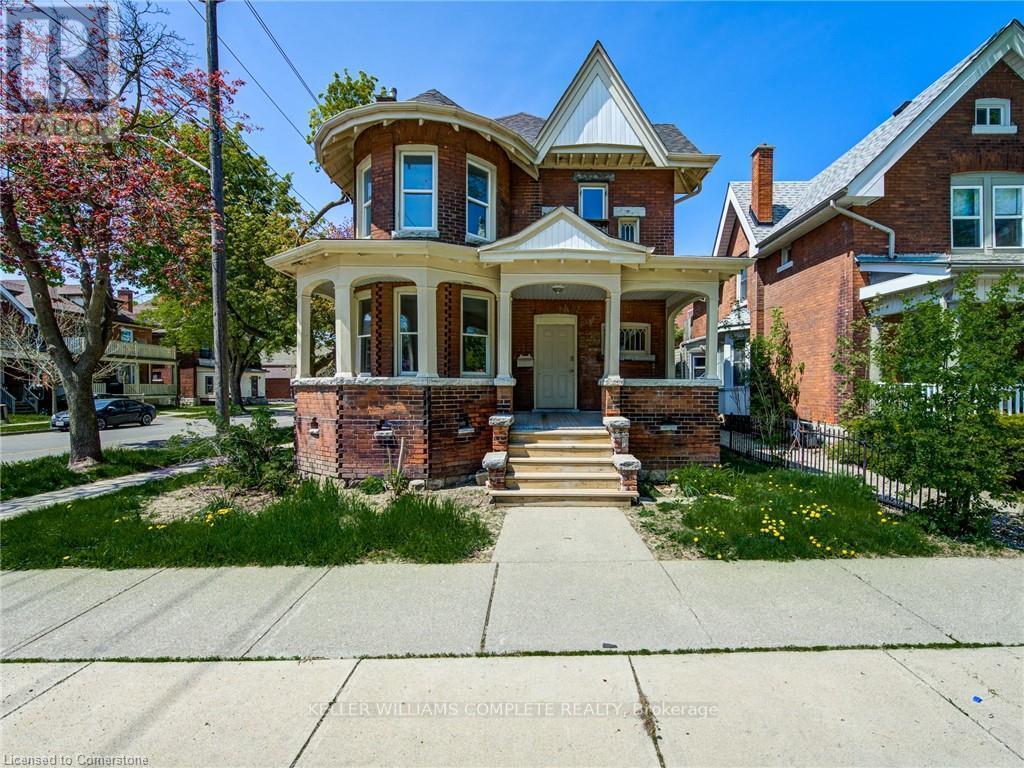 Detached at UPPER - 200 PARK AVENUE, Brantford