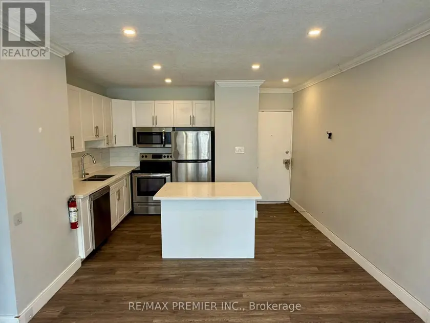 Multiplex at 101 - 112 ST. JOSEPH'S DRIVE, Hamilton
