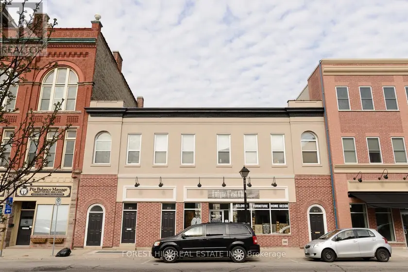 Townhouse at 1 - 18 WATER STREET N, Cambridge