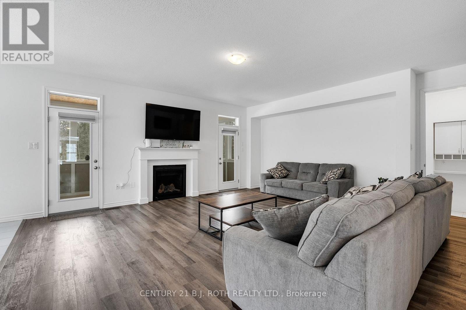 Detached at 22 DYER CRESCENT, Bracebridge