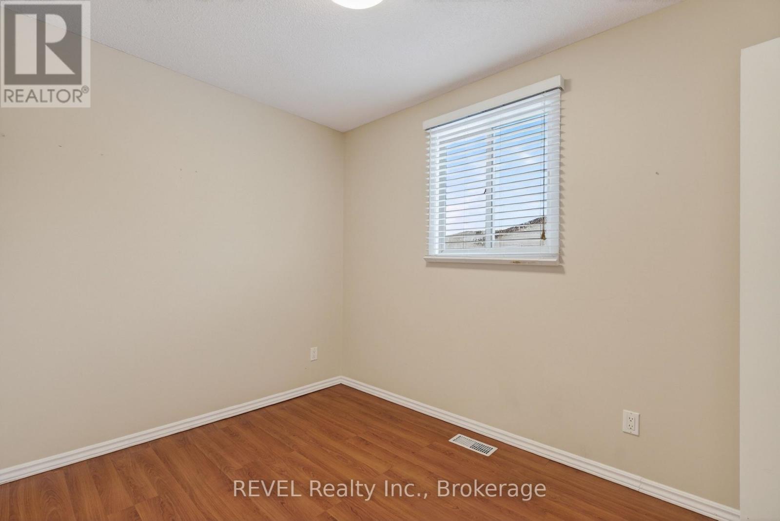 Semi-Detached/Link at UPPER - 6166 WILDROSE CRESCENT, Niagara Falls