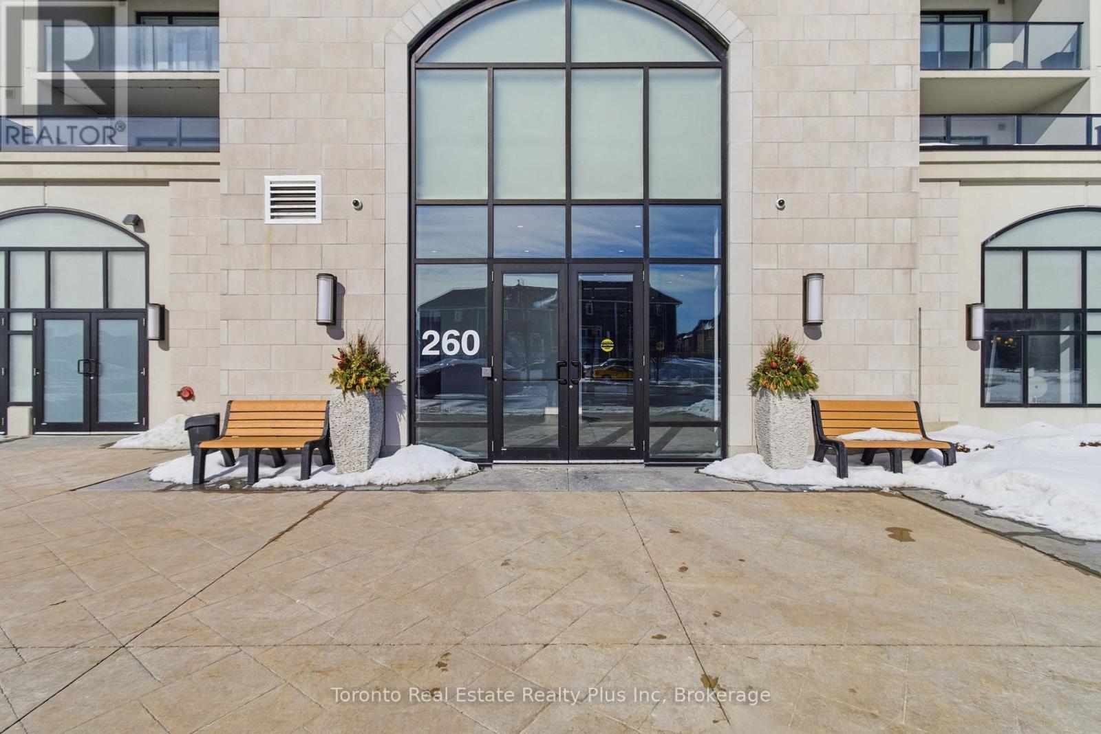 Apartment at 1109 - 260 VILLAGEWALK BOULEVARD, London North (North R)