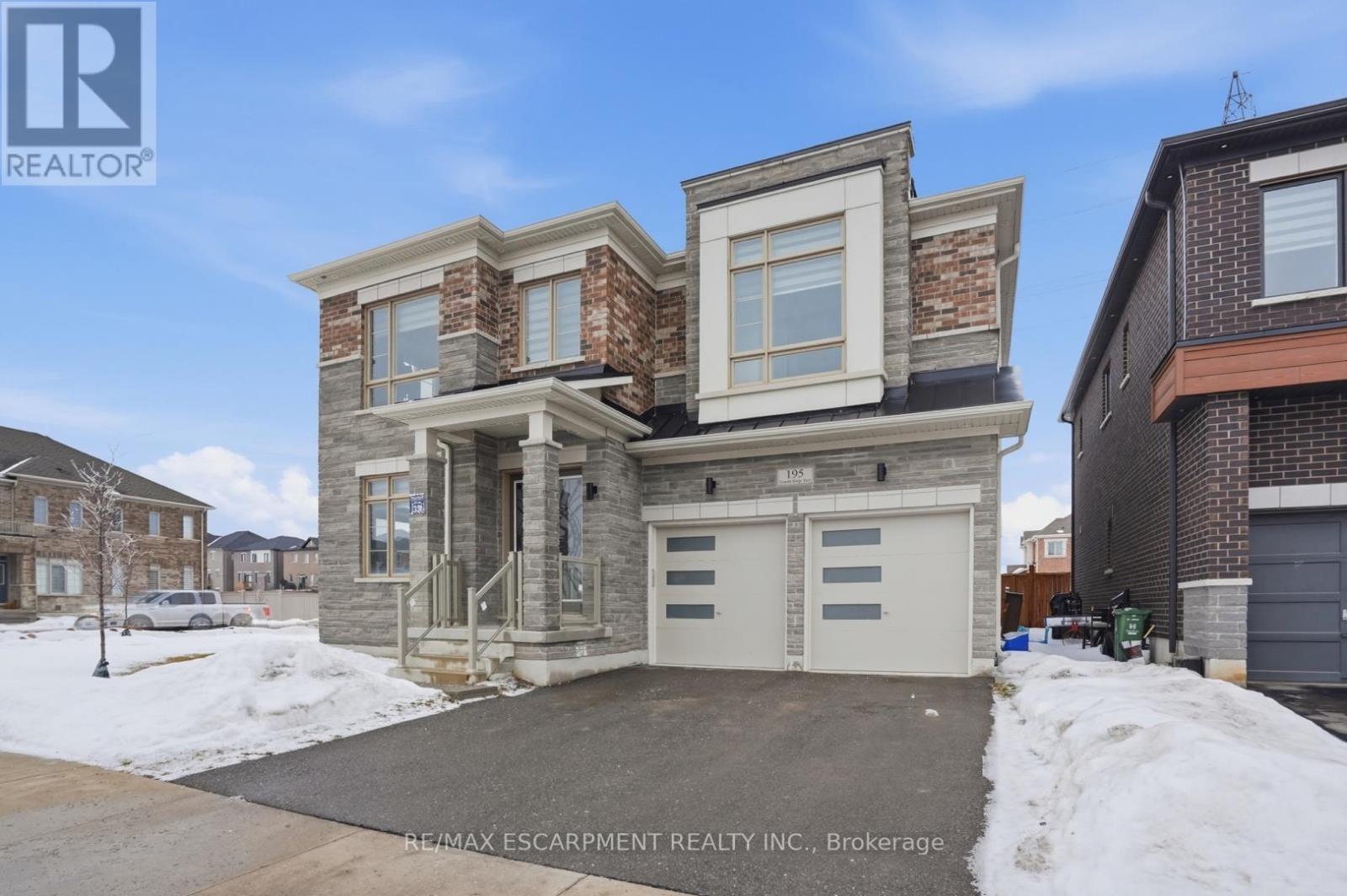Detached at 195 GRANITE RIDGE TRAIL, Hamilton (Waterdown)