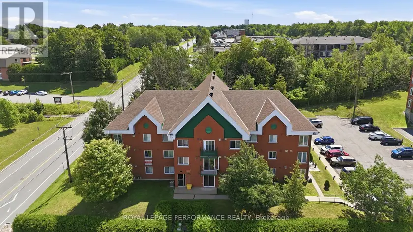 Apartment at 112 - 1101 CLEMENT STREET, Hawkesbury