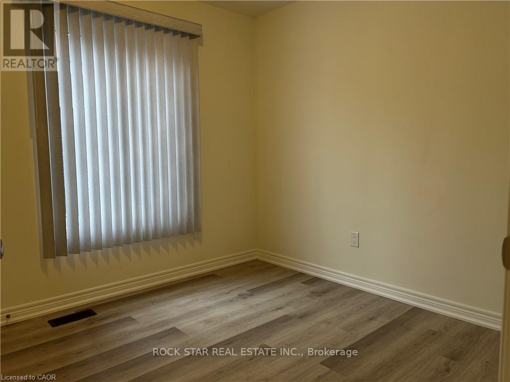 Townhouse at 73 DRYDEN LANE, Hamilton