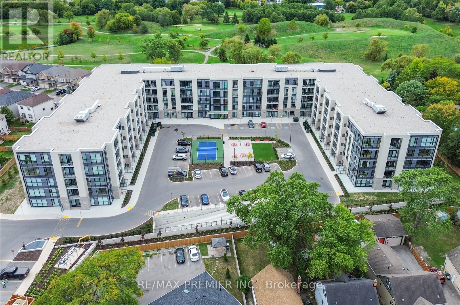 Apartment at LP-17 - 50 HERRICK AVENUE, St. Catharines (Oakdale)
