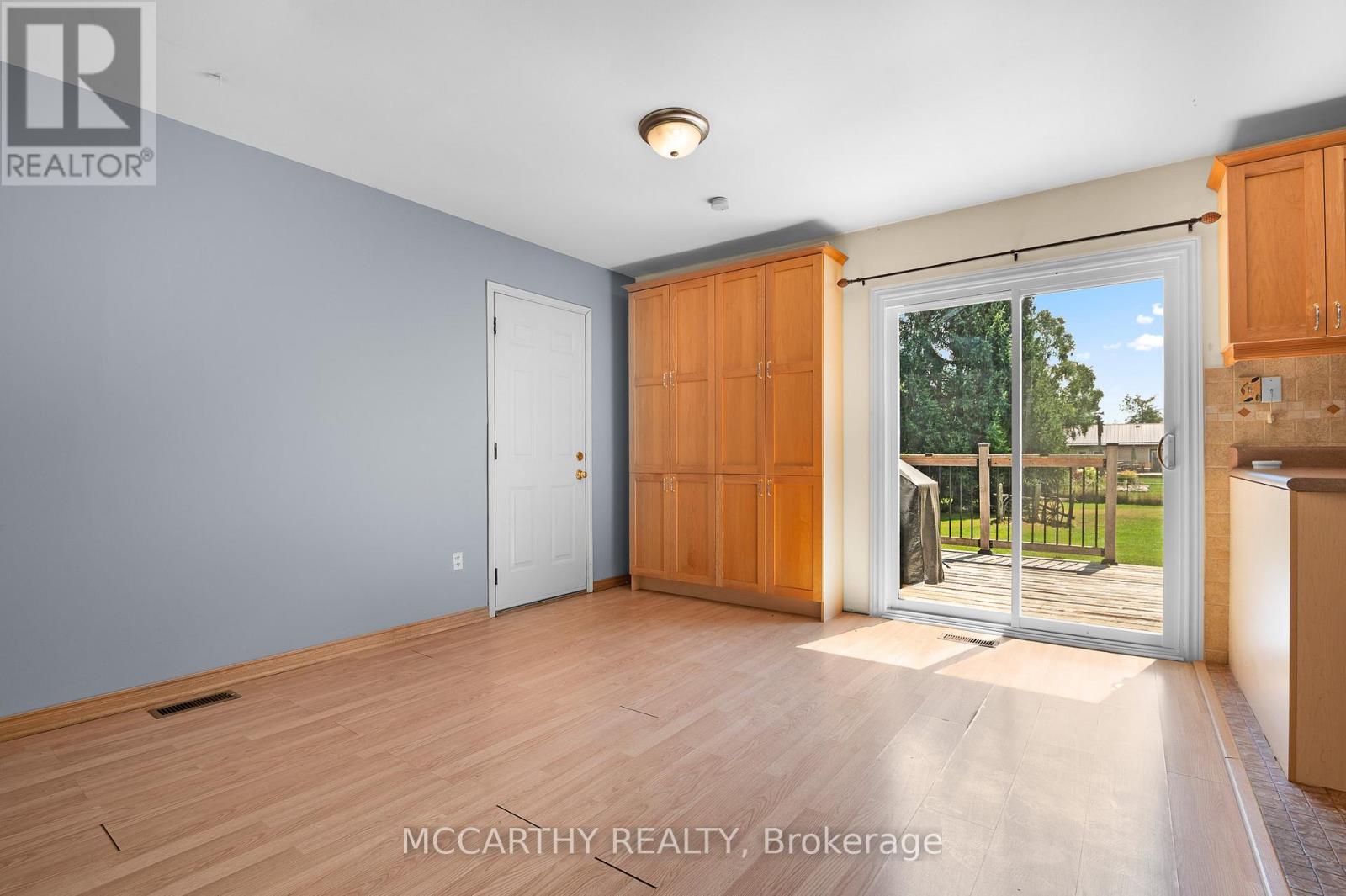 Detached at 380 MAIN STREET W, Southgate