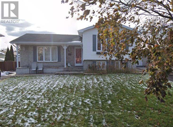 Detached at 810 CHELSEA CRESCENT, Cornwall