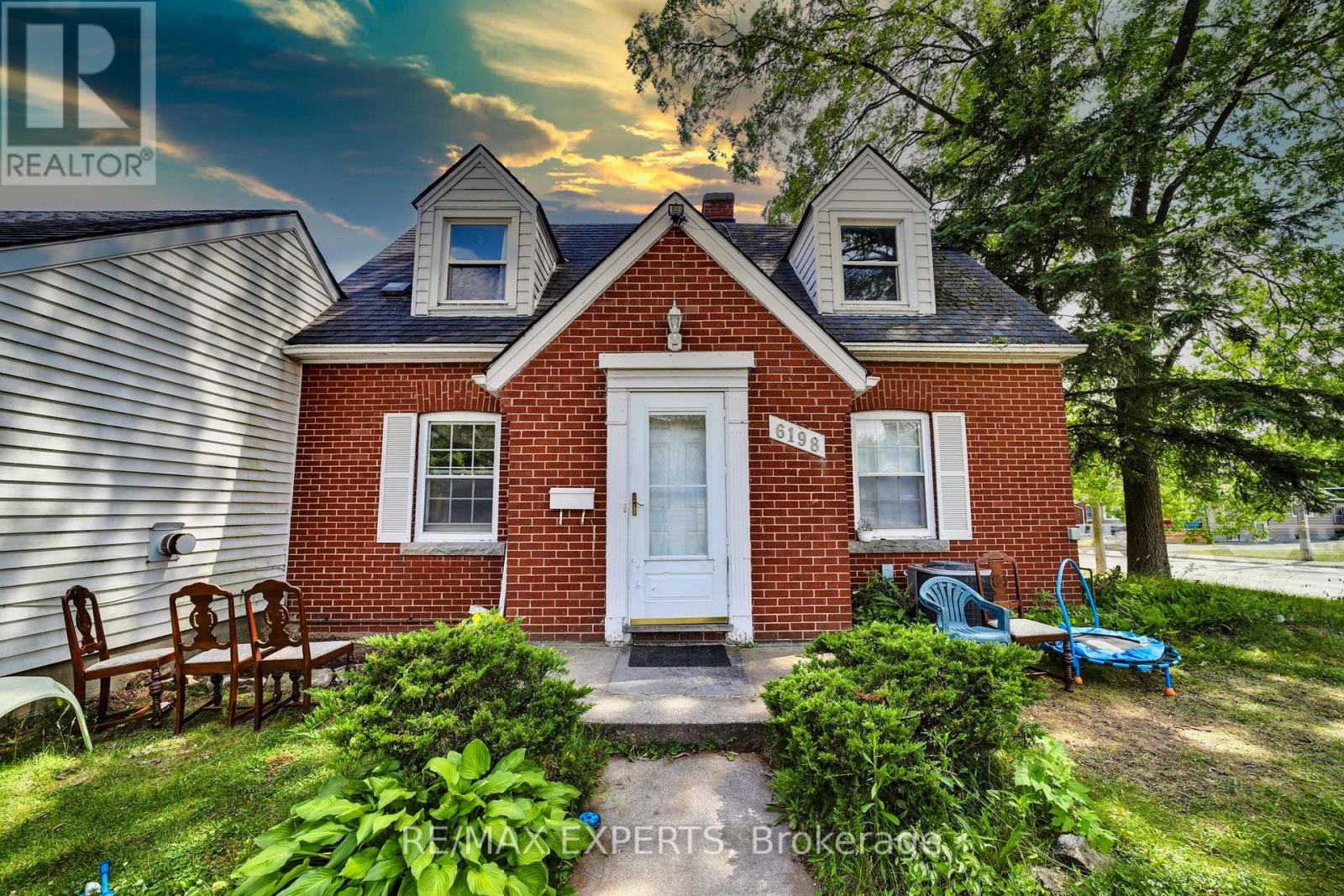 Detached at 6198 DELAWARE STREET, Niagara Falls (Dorchester)