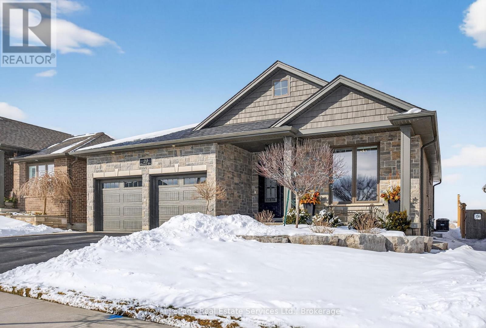 Detached at 20 PATTEN DRIVE, Brant (South Dumfries)