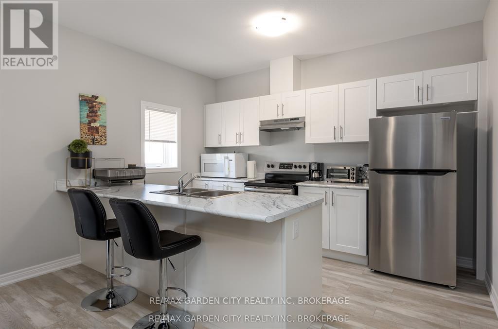 Detached at 33 BOUNTY AVENUE, Thorold (Rolling Meadows)