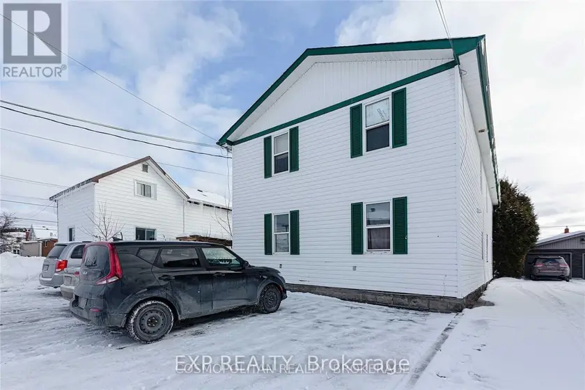 Multiplex at 339 QUEEN STREET, Sudbury Remote Area