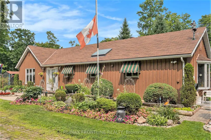 Detached at 3644 BELL LINE ROAD, Frontenac