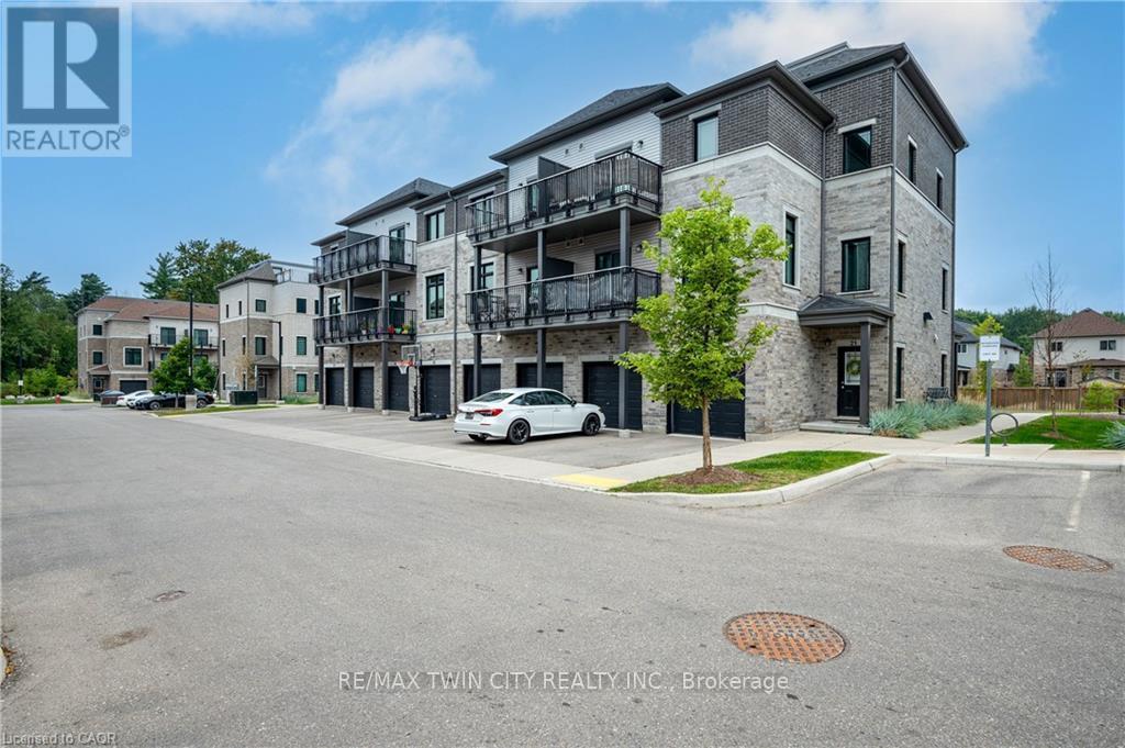 Townhouse at 27 - 107 WESTRA DRIVE, Guelph/Eramosa