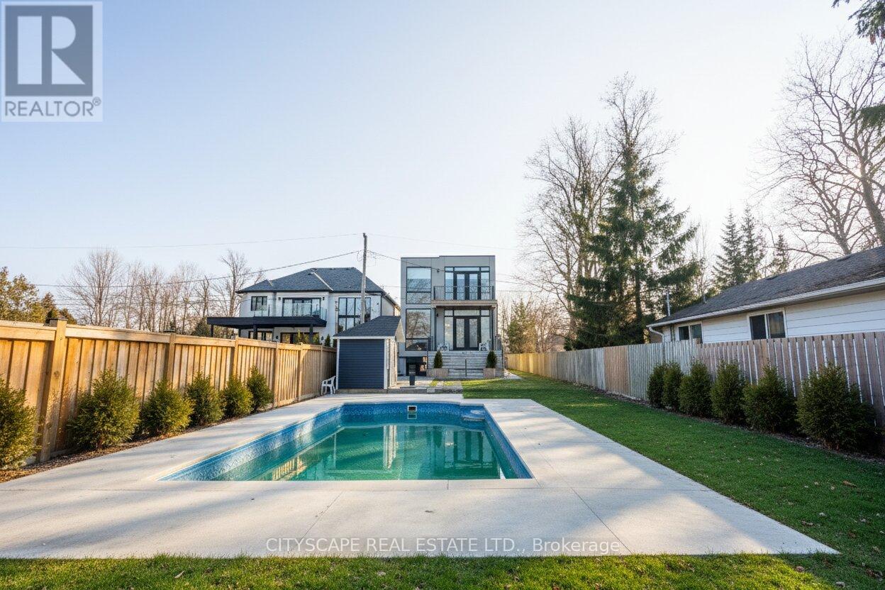 Detached at 6 CAMPVIEW ROAD, Hamilton (Stoney Creek)