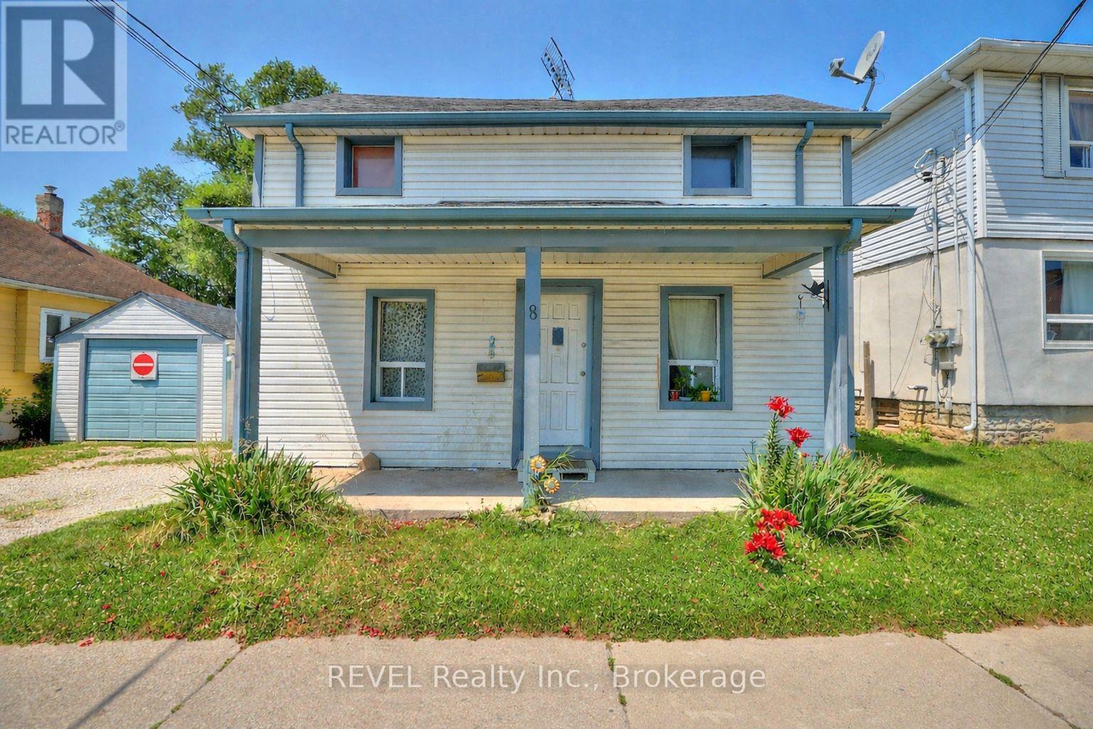 Multiplex at 8 PELHAM ROAD, St. Catharines (Western Hill)