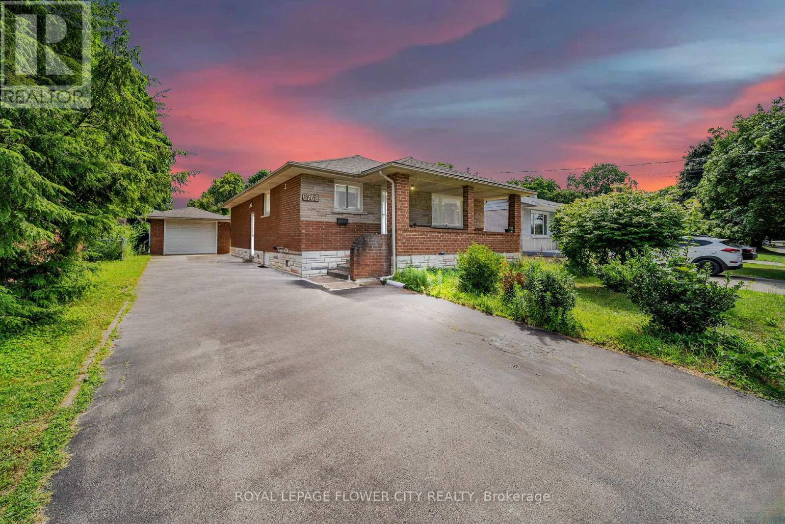 Detached at 6768 KEIFFER STREET, Niagara Falls (Morrison)