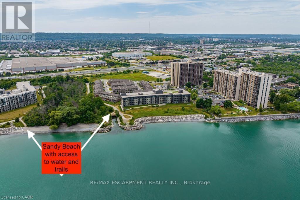 Apartment at 221 - 35 SOUTHSHORE CRESCENT, Hamilton (Lakeshore)