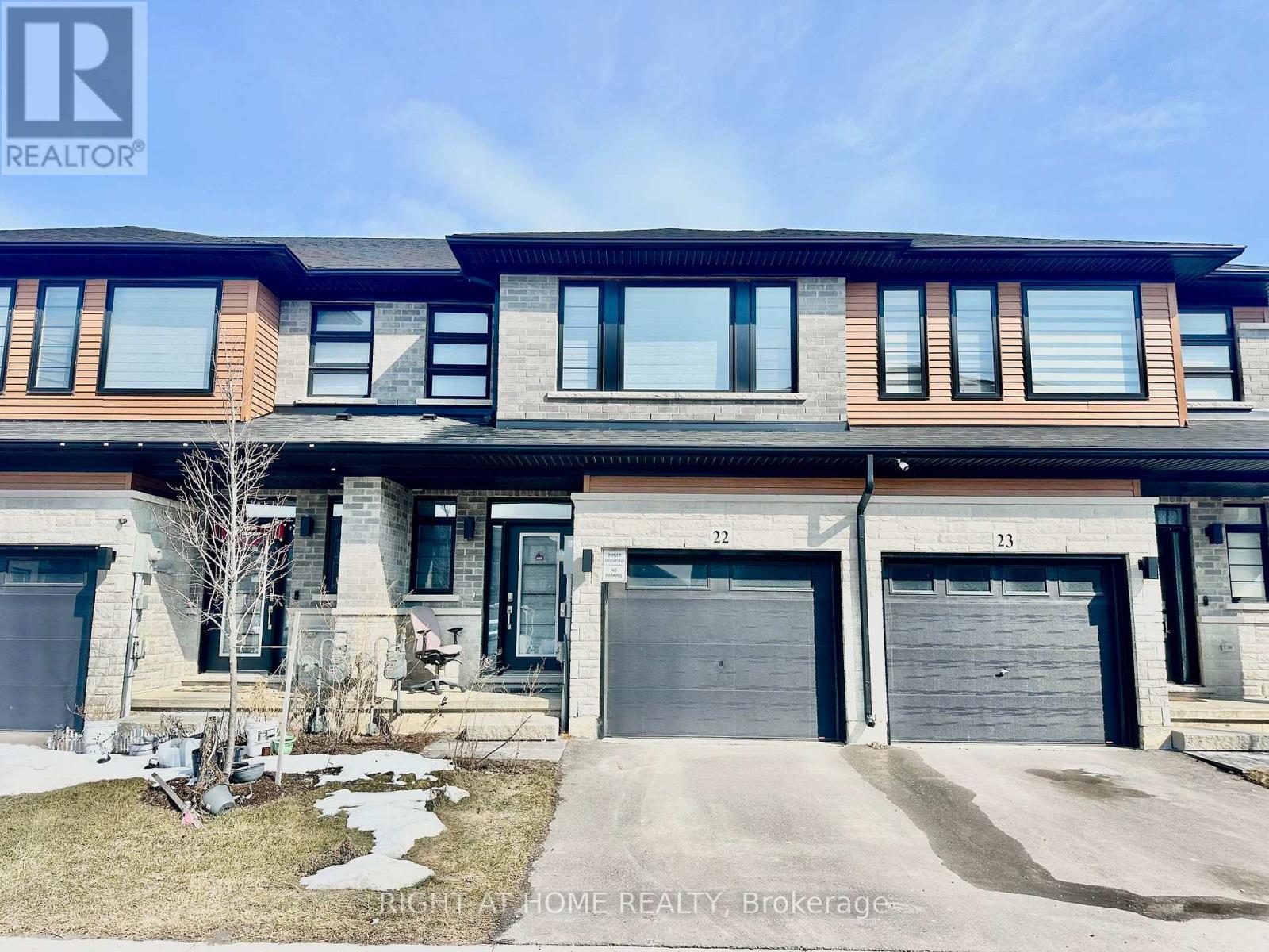 Townhouse at 22 - 461 BLACKBURN DRIVE, Brantford