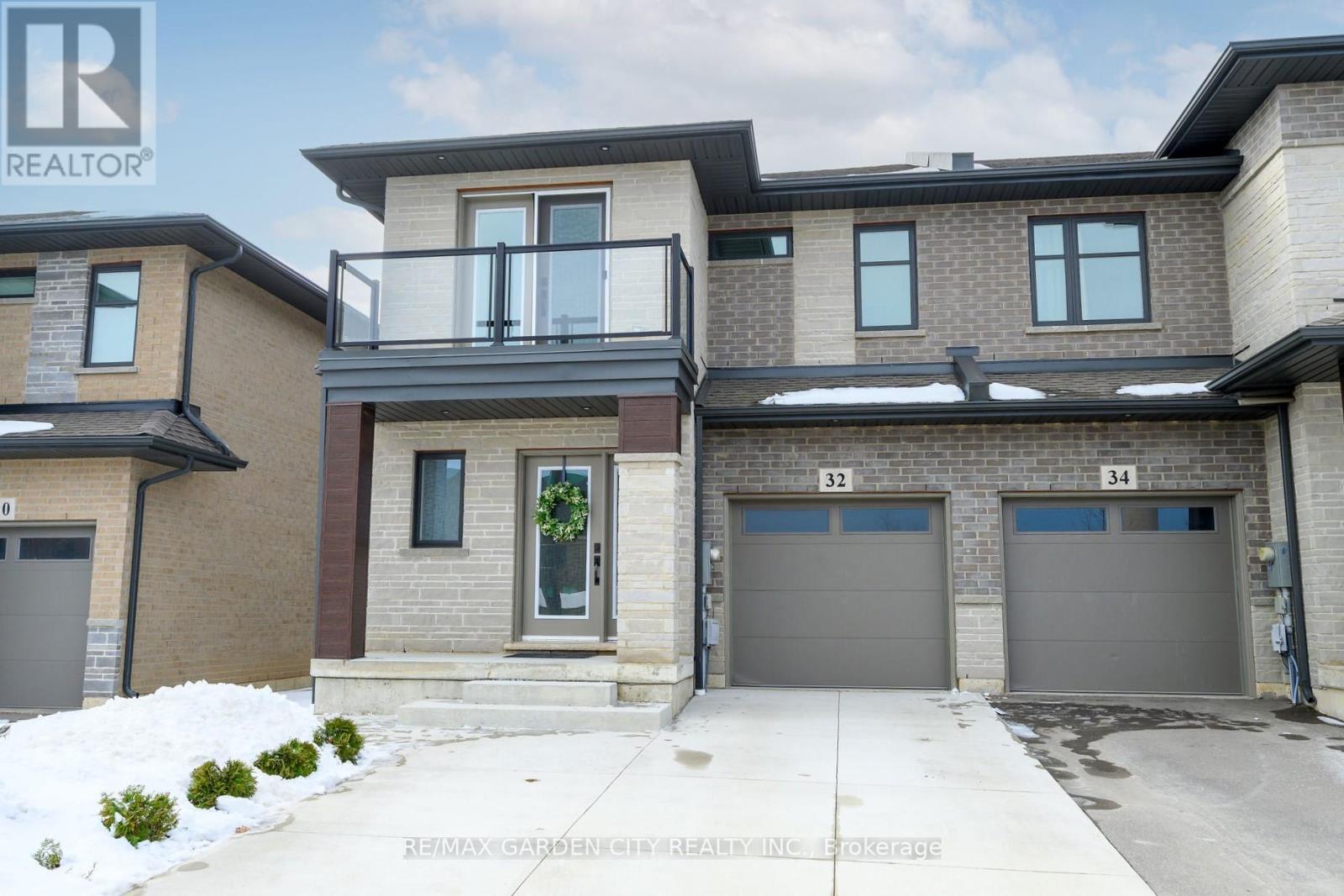 Townhouse at 32 JAYLA LANE, West Lincoln (Smithville)
