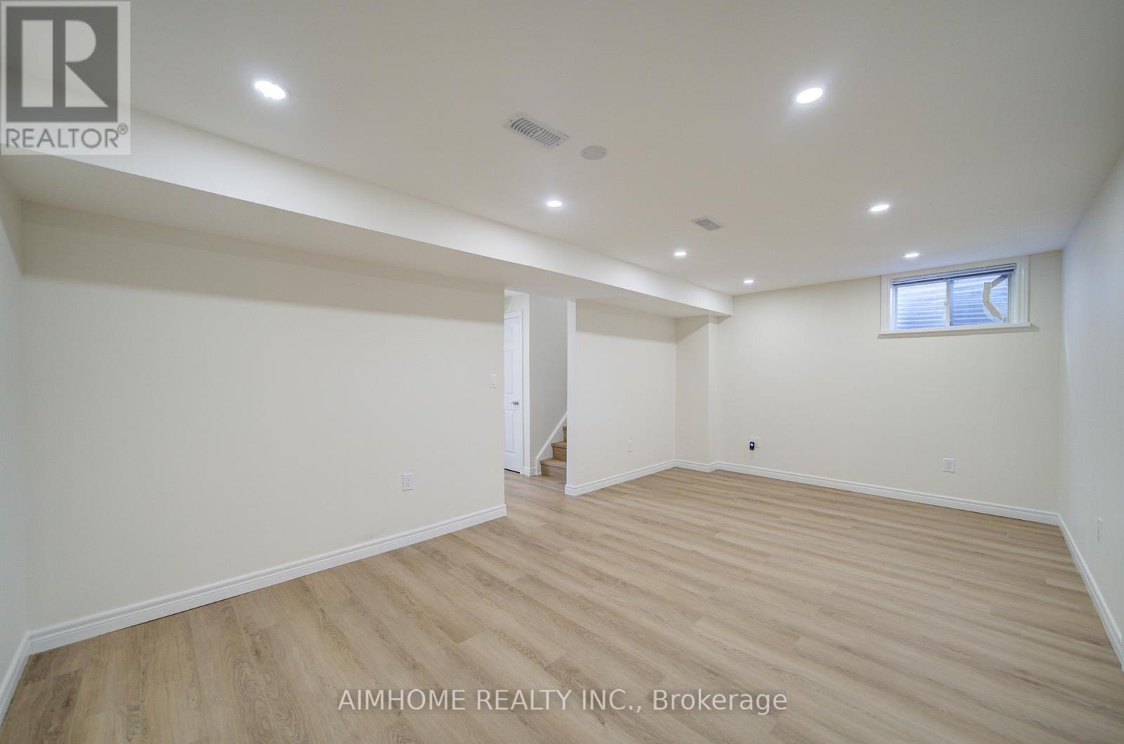 Detached at 36 GRAND RIVER AVENUE, Brantford