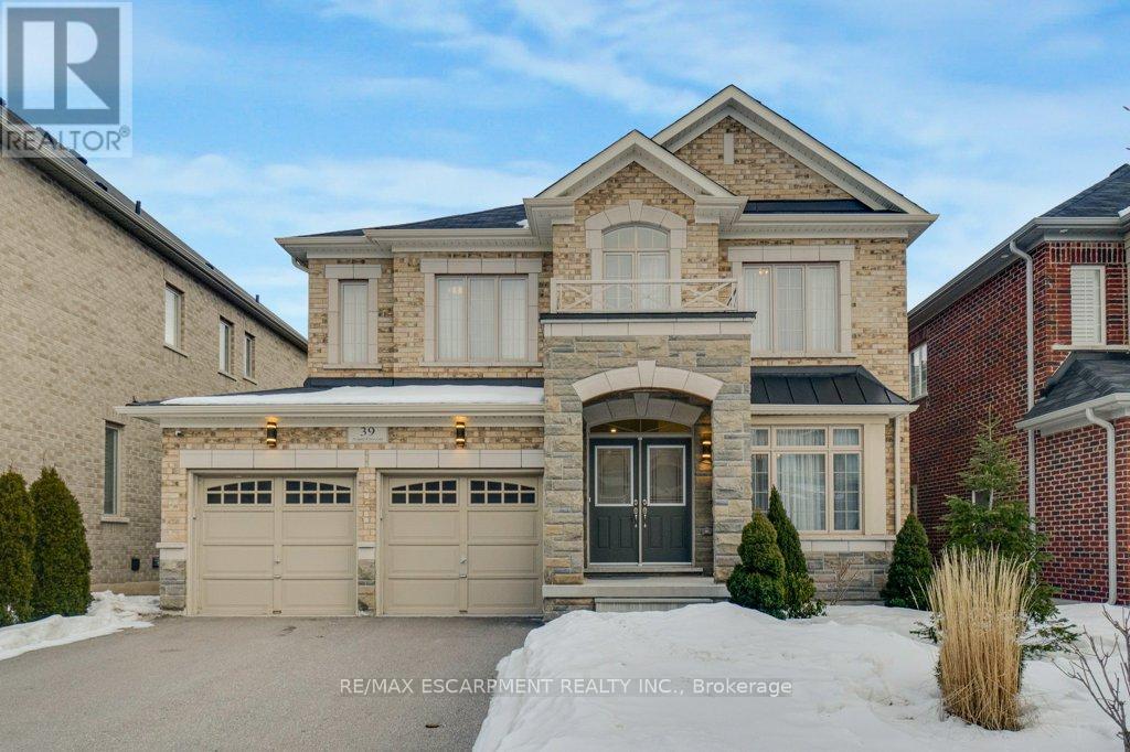 Detached at 39 AVANTI CRESCENT, Hamilton (Waterdown)