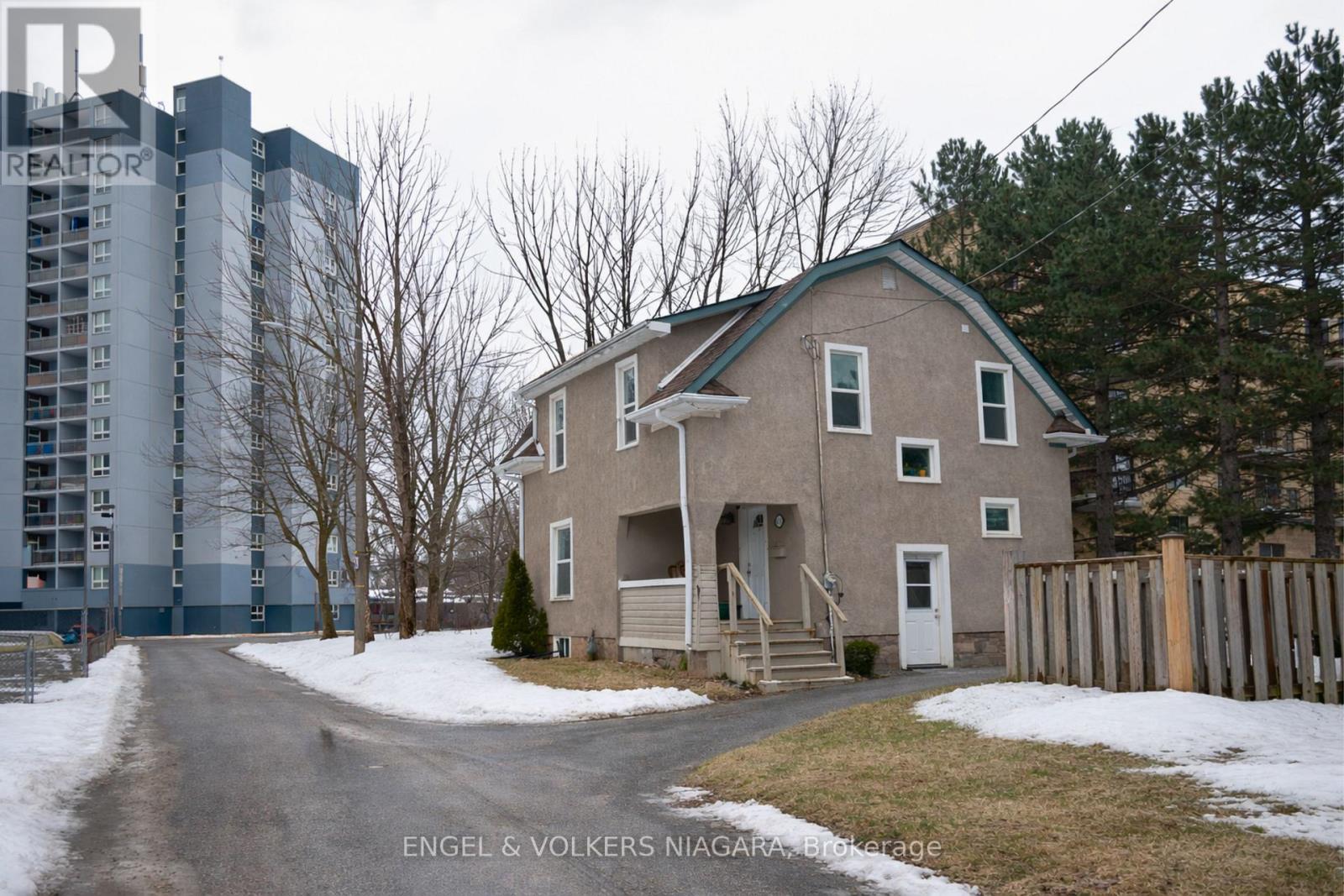 Detached at 4752 CRAWFORD PLACE W, Niagara Falls (Downtown)