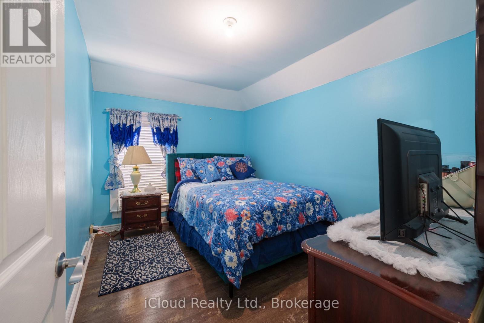 Detached at 2 RICHMOND AVENUE, St. Catharines